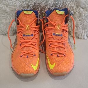 Nike Men's Orange and Yellow Athletic Shoes